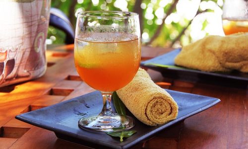 welcome-drink-1734117_640